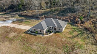 15940 Greasy Valley Rd, Prairie Grove, AR 72753