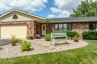6381 Plainfield Ave, Kalamazoo, MI 49048