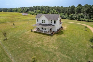 9567 County Road 4221, Frankston, TX 75763