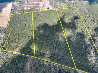 3 Laird Rd, Kountze, TX 77625