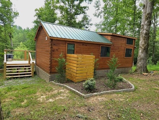 721 Holly Point Dr, Murphy, NC 28906