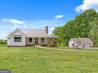 135 Mountain Ridge Dr, Clarkesville, GA 30523