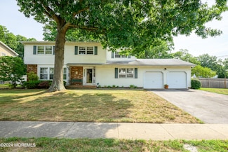 4 High Ridge Rd, Howell, NJ 07731