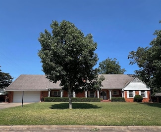 210 E Cammack, Shawnee, OK 74804