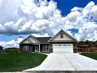 209 Ruby Dr, Uniontown, PA 15401