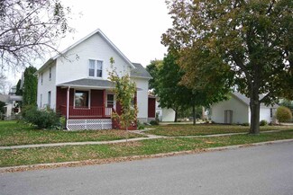 218 N 8th St, Osage, IA 50461