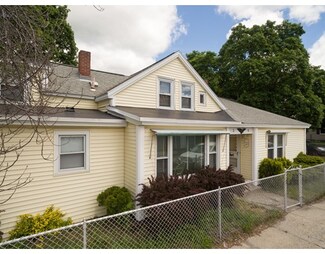 3-5 Elm Ln, Whitinsville, MA 01588