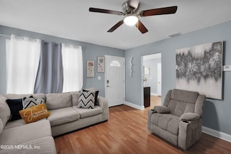 9069 Jefferson Ave, Jacksonville, FL 32208