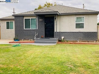 1120 Grant Ave, Madera, CA 93638