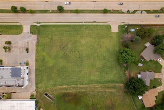 1500 N Kelly Ave, Edmond, OK 73003
