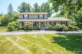 2874 Burrwick Dr SE, Grand Rapids, MI 49546