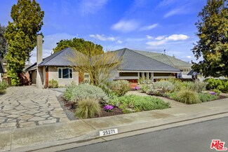 25271 Bentley, Laguna Hills, CA 92653