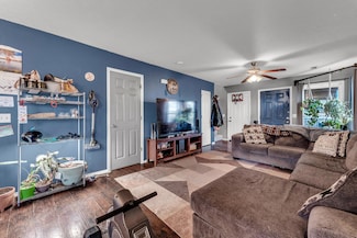 4169 Oakwood Rd, Merriam Woods, MO 65740