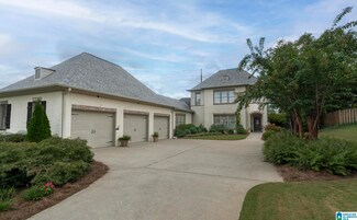 548 Twin Creek Rd, Birmingham, AL 35226