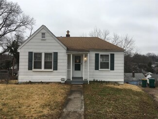 5722 Beldon Dr, Saint Louis, MO 63136