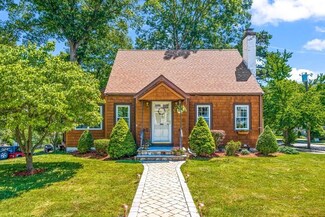 19 Seward Rd, Stoneham, MA 02180