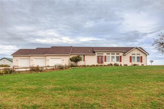 2451 Miami St, Osceola, IA 50213