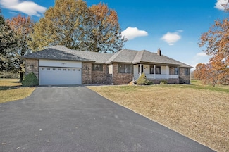 2105 N Farm Road 97, Springfield, MO 65802