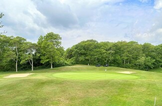 98 Cliffside Dr, Plymouth, MA 02360