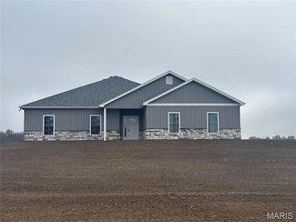 55820 Lone Cedar Trail, New London, MO 63459
