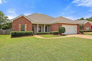 127 Susan Ln, Brandon, MS 39042