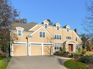 17 Kesseler Way, Chestnut Hill, MA 02467