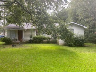 986 5th St NE, Cairo, GA 39828