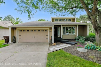 629 Dutch Hill Dr, Lansing, MI 48917