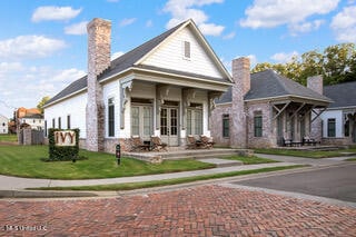2355 Memphis St, Hernando, MS 38632
