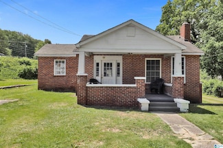 212 E 28th St, Anniston, AL 36201