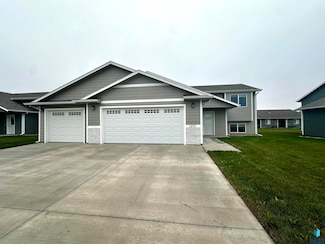 1011 Birch St, Harrisburg, SD 57032
