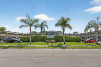 126 Sparrow Dr Unit 102, Royal Palm Beach, FL 33411