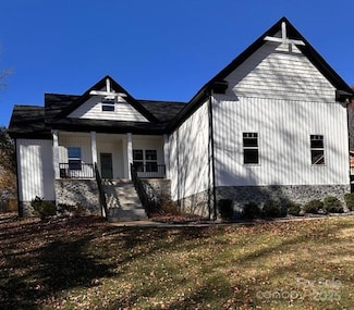 915 Brookwood Ct, Statesville, NC 28677