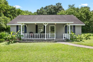 1622 Dallas Lake Rd, Hixson, TN 37343