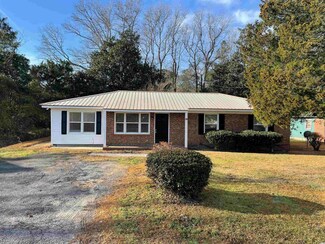 10 Buckthorn St, Andrews, SC 29510