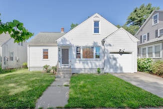 254 Redlands St, Springfield, MA 01104