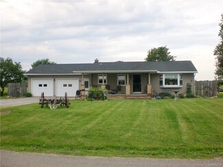7617 Bulmore Rd, Lockport, NY 14094