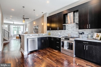 740 S Christopher Columbus Blvd Unit 56, Philadelphia, PA 19147