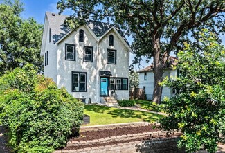 1014 Manvel St, Saint Paul, MN 55114