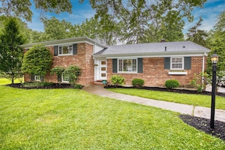 6520 Apache Cir, Cincinnati, OH 45243