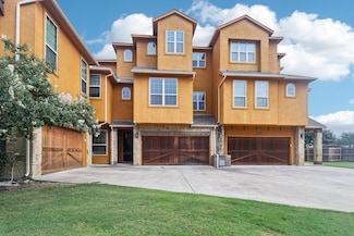 2690 Venice Dr Unit 2, Grand Prairie, TX 75054