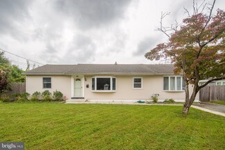 46 Warwick Rd, Stratford, NJ 08084