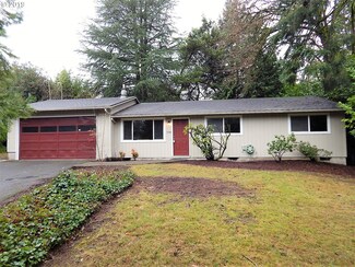 7735 SW 45th Ave, Portland, OR 97219