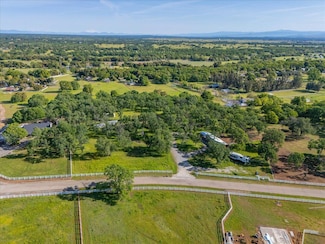 12060 Lazy Ln, Red Bluff, CA 96080