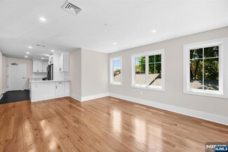 162 Closter Dock Rd Unit B, Closter, NJ 07624