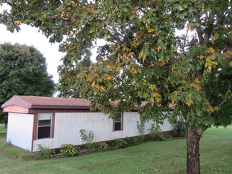 292 E 380th Rd, Dunnegan, MO 65640