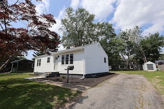 26 Riverdale Rd, Milford, CT 06460