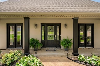 137 Legacy Pointe Dr, Pineville, LA 71360