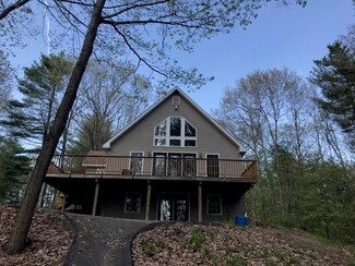 1014 River Rd, Clinton, ME 04927