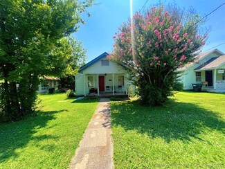 503 S College Ave, Tahlequah, OK 74464